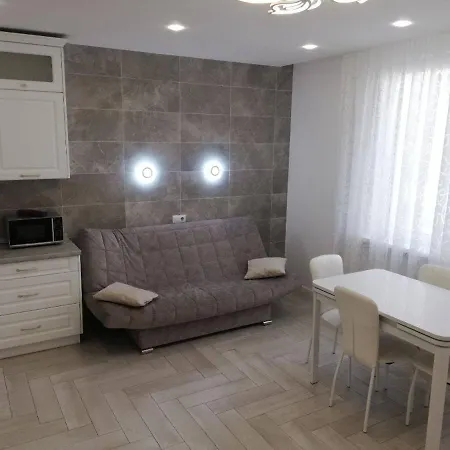3Ех Комн Квартира По Ул.Туровского,24 *